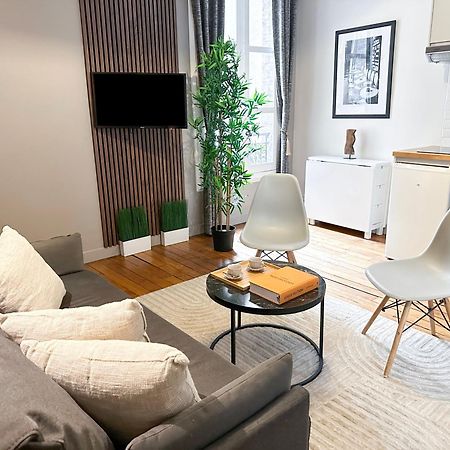 Апартаменти Unique Flat Near Louvre & Palais Royal Париж Екстер'єр фото