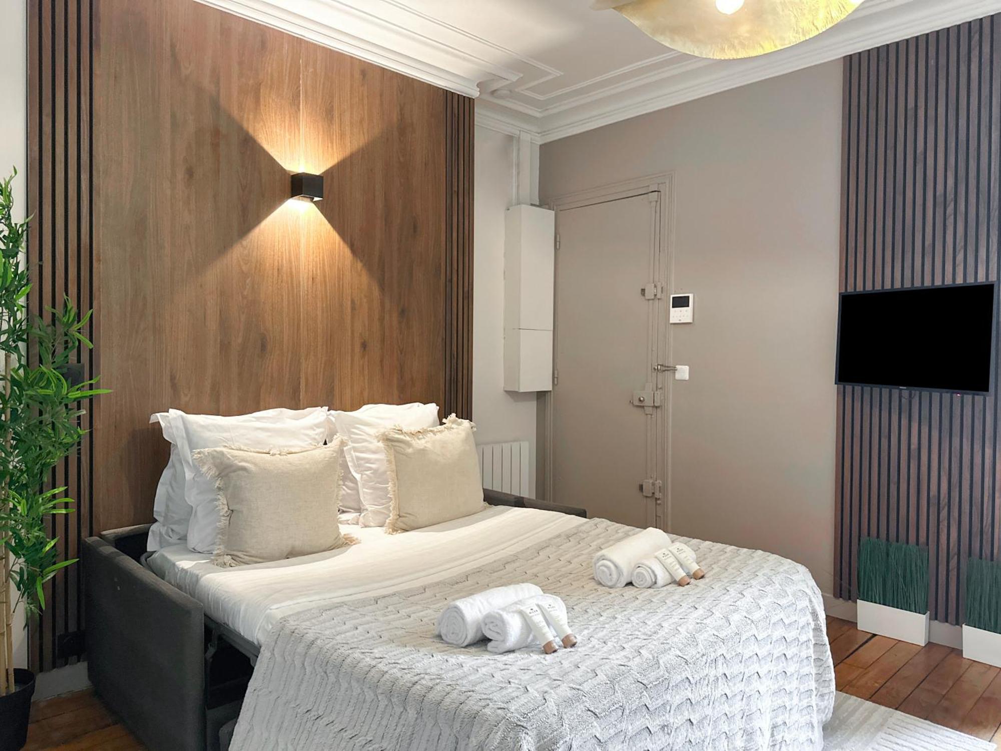 Апартаменти Unique Flat Near Louvre & Palais Royal Париж Екстер'єр фото